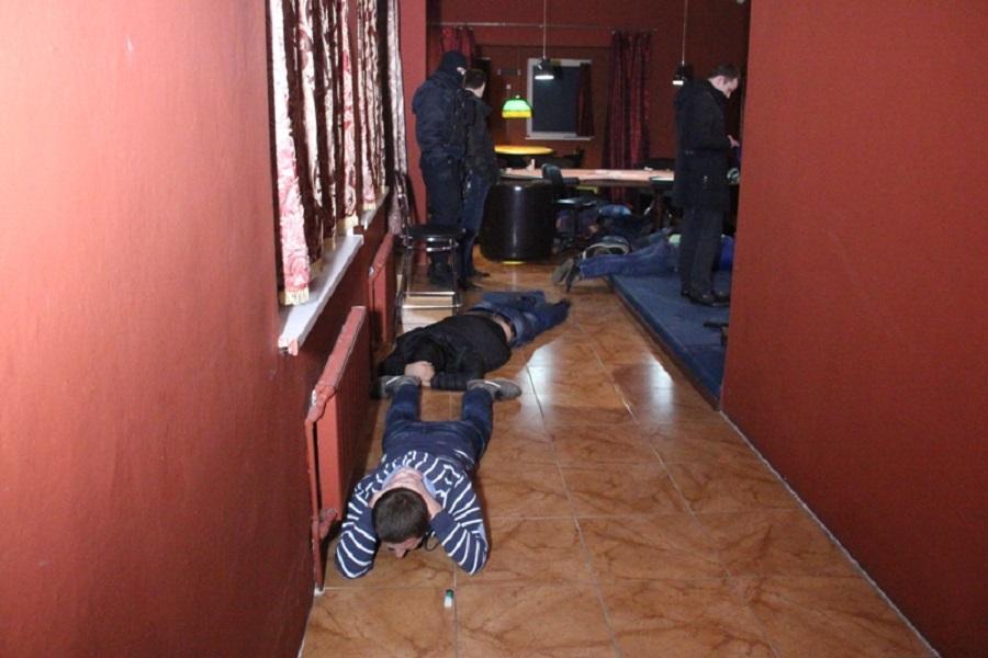 В Калининграде полиция накрыла подпольное казино (фото)