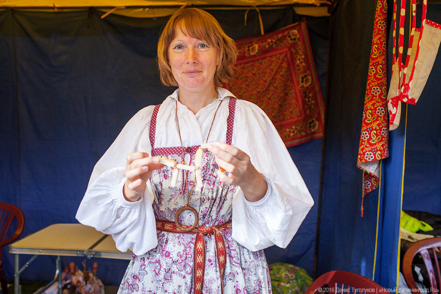 Тарелочка с голубой каёмочкой: что продавали на ярмарке «Город мастеров»