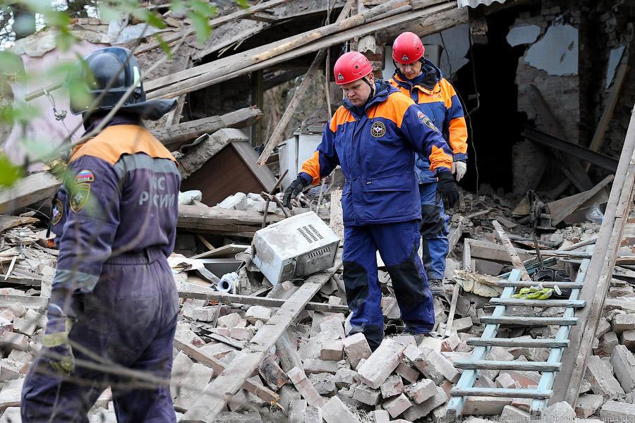 Остались руины: в Ладушкине произошел мощный взрыв в жилом доме (фото)