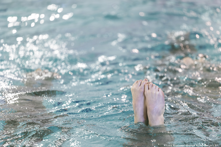 Брызги и грация: в Калининграде разыгрывают Кубок России по синхронному плаванию (фото)