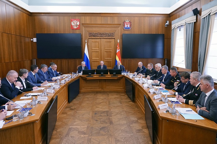 Транспортная доступность и другие проблемы: Патрушев провел совещание в Калининграде