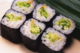 Роспотребнадзор требует закрыть суши-бар «Рисо» на 3 месяца из-за отравления 16 человек 