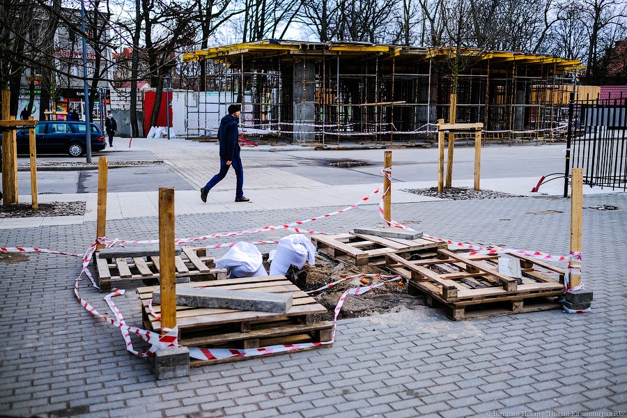 Плитка на плитке: как выглядит центр Зеленоградска во время реконструкции (фото)