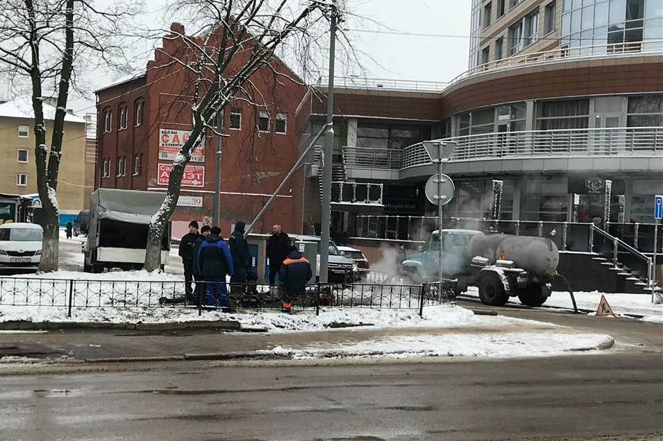 В Калининграде из-за аварий на теплотрассе в домах на двух улицах нет отопления