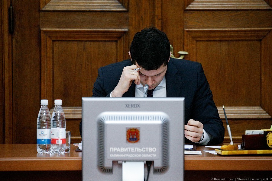 Алиханов заявил, что ему предлагали взятку в два миллиона евро