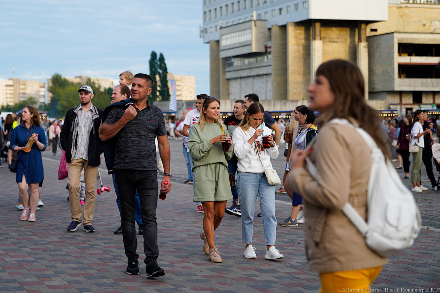Взять в руку и есть: у Дома Советов прошел городской пикник Kaliningrad Street Food