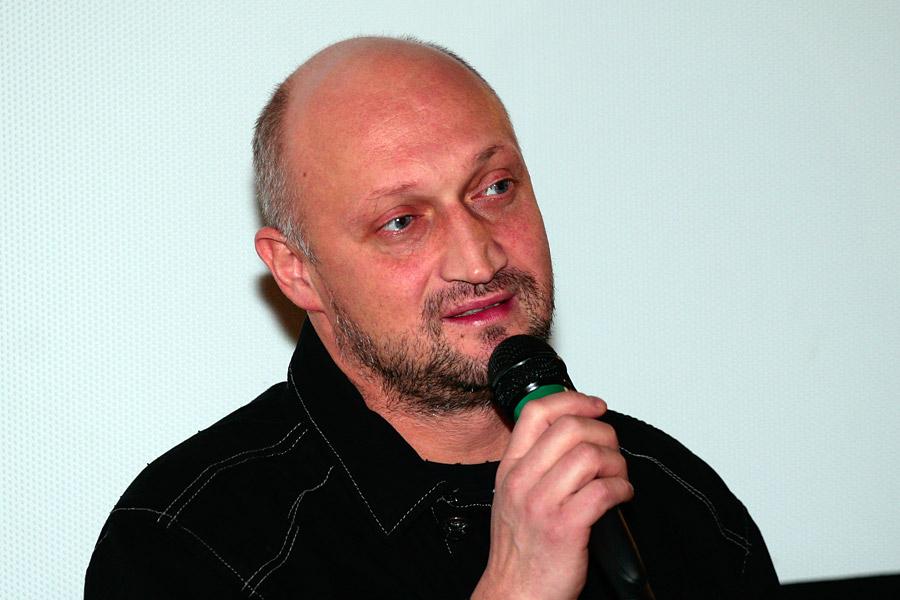 2 декабря: Гоша Куценко на премьере фильма "Антикиллер Д.К.: Любовь без памяти"