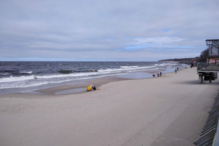 В неприглядном виде: власти рассказали о перспективах ремонта главного спуска к морю в Пионерском