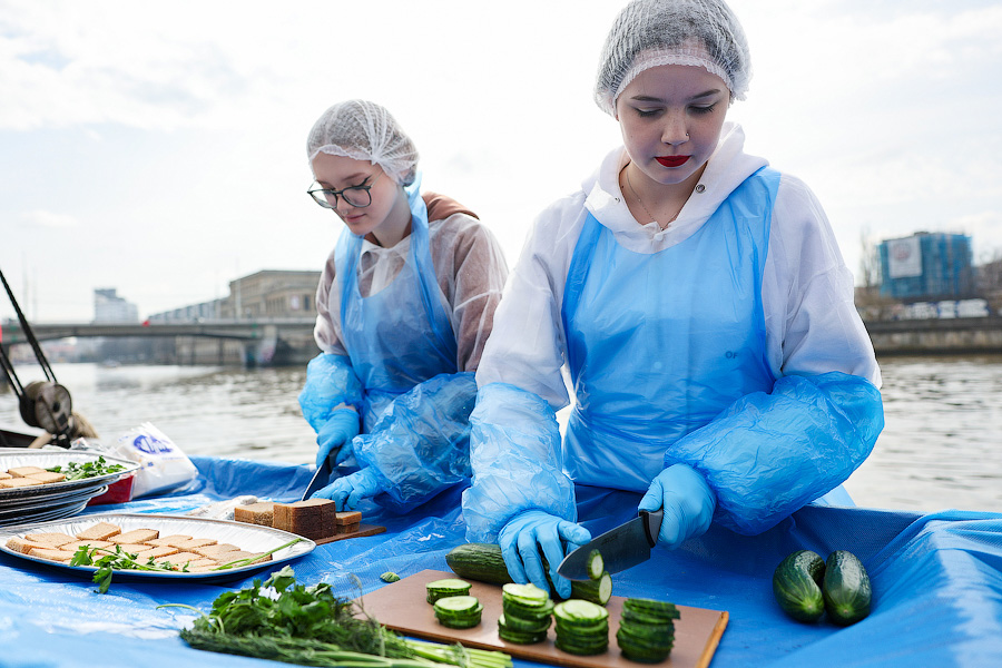 Селедка под сакурой: как прошел самый известный в России калининградский праздник (фото)