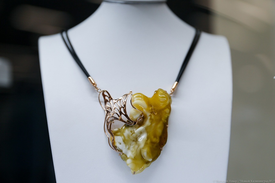 Областная таможня: импорт готовых янтарных изделий в регион превышает экспорт в 2 раза