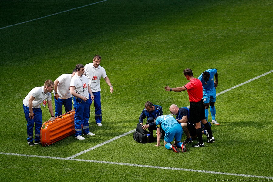 В обмен на пробки: церемония открытия и матч «Балтика» — «Тюмень» (фото)