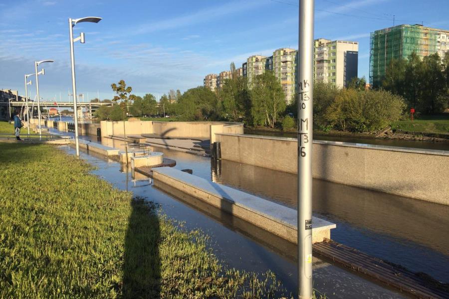 В Калининграде опять затопило набережную Трибуца (фото, видео)