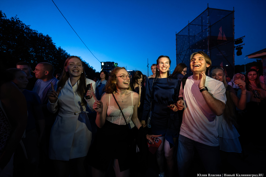 Выпускной на Преголе: как прошёл первый фестиваль «Янтарные паруса» (фото)