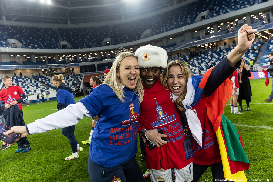 «Дерби двух столиц»: как футболистки ЦСКА обыграли «Зенит» на «Ростех Арене» (фото)