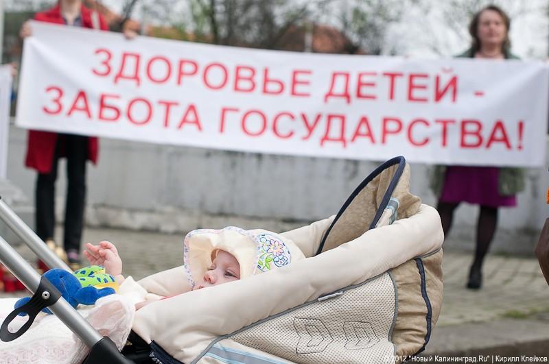 «100 лампадок в память о маленьком Сереже»: фоторепортаж