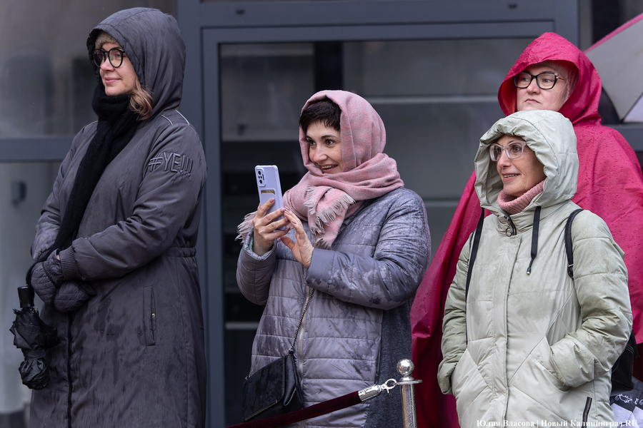 Не кантовать: в башне «Врангель» сыграли спектакль про Канта