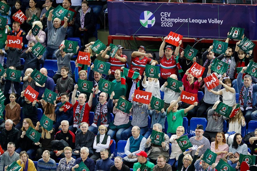 «Локомотив» снова проиграл в Лиге чемпионов. Но лишь по итогам пяти партий (фото)