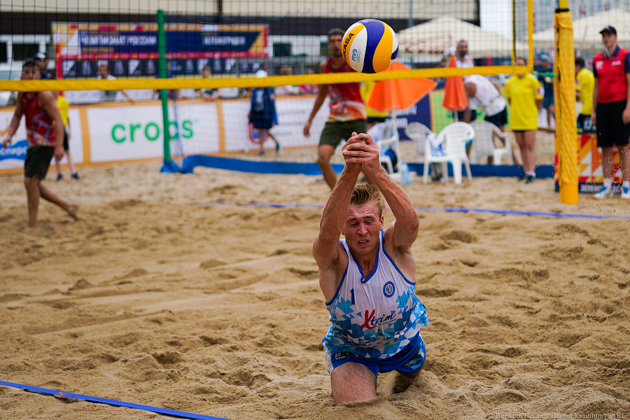 В Зеленоградске стартовал этап чемпионата РФ по пляжному волейболу. Вот как это было
