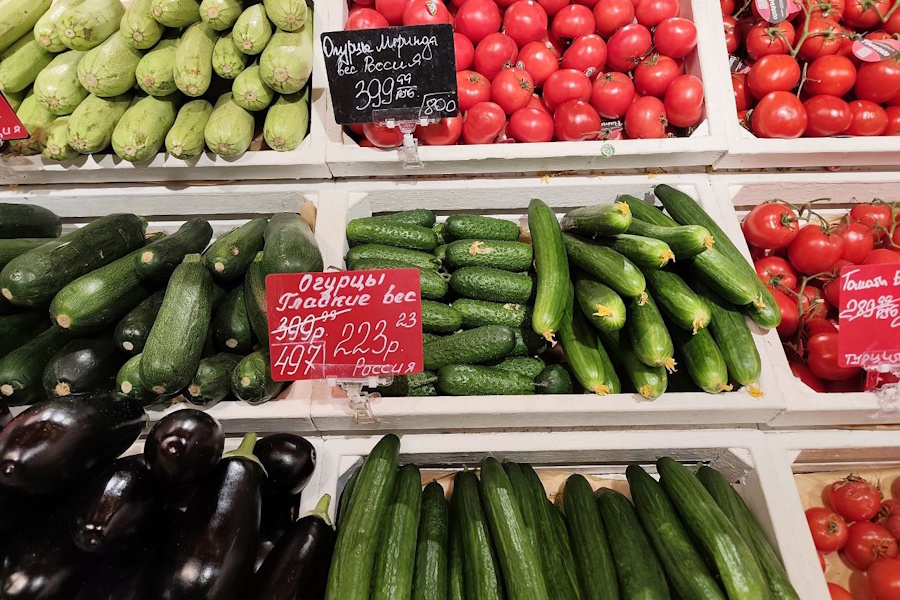 Депутата удивило, что турецкие огурцы вдвое дешевле калининградских