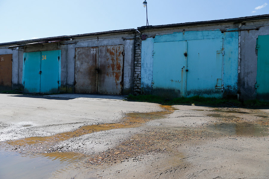 В Калининграде в гараже обнаружили повешенного 61-летнего мужчину