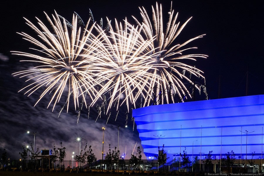 В Калининграде стартовал чемпионат фейерверков. Показываем, как это было (фото)