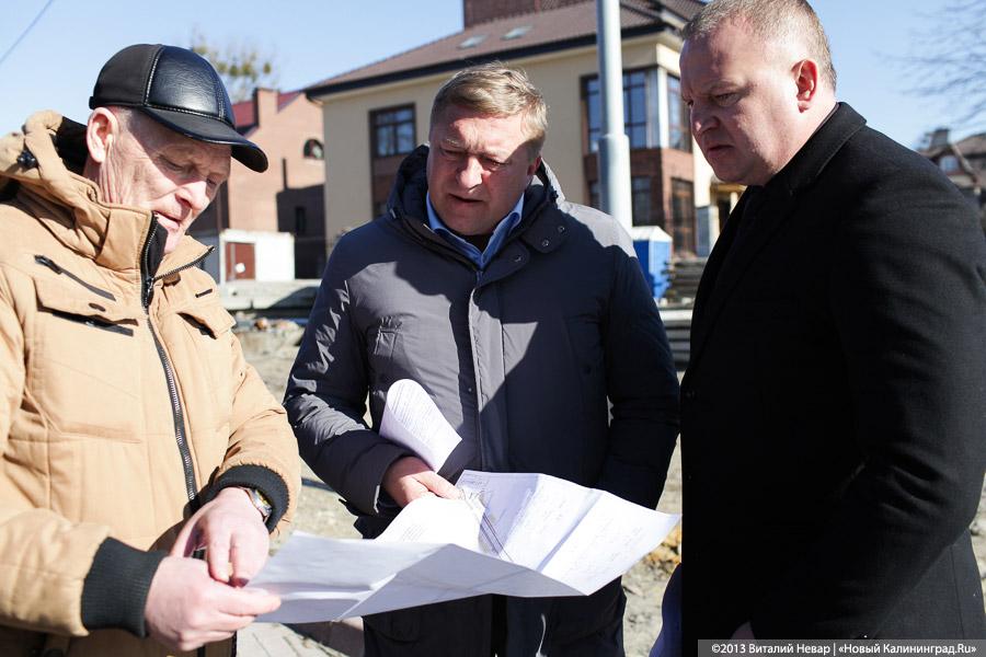 «Я знаю — саду цвесть!»: мэр Ярошук проехался по дорогам, подлежащим ремонту (+фото)