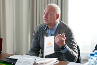 Мельников: Калининград не может позволить себе бесплатные парковки