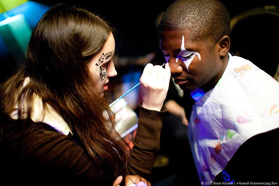 Странные танцы: в клубе «Exclusive» отметили Хеллоуин