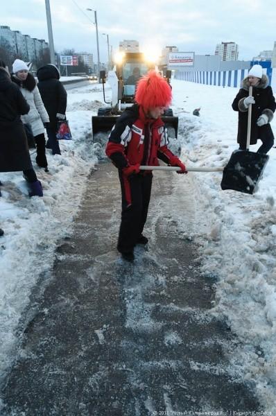 "В руки - лопаты-2": фоторепортаж "Нового Калининграда.Ru"