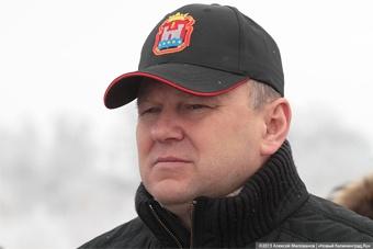 Цуканов пообещал найти деньги на ремонт памятника Черняховскому в Пененжно