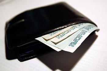 Законодатели предлагают ввести в России минимальный порог для взятки