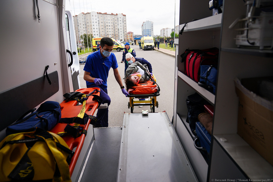 «Сложная архитектура»: как пожарные тренируются перед ЧМ-2022 по волейболу (фото)