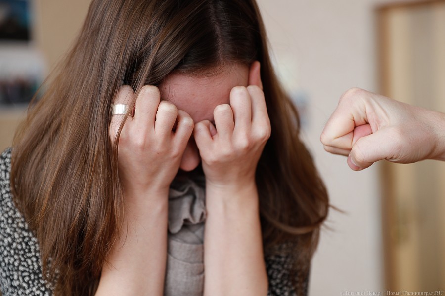 Калининградка избила и ограбила подругу, поссорившись с ней из-за мужчины