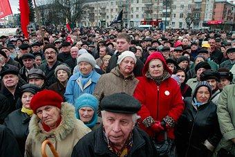 Госдума приняла «закон о митингах» после 12-часового заседания