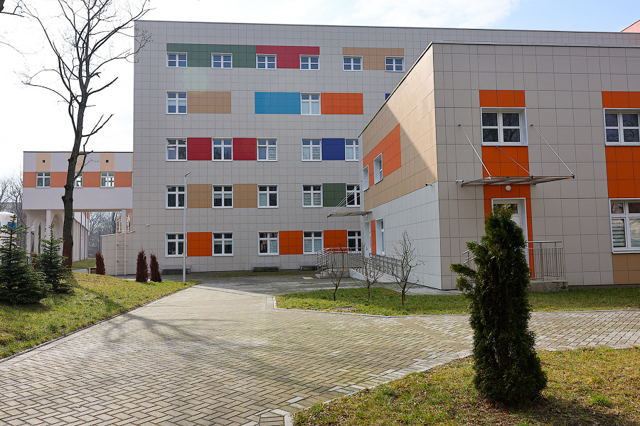 Отставший, но экстренный: как выглядит новый корпус ДОБ на месте Медсанчасти № 1 (фото)