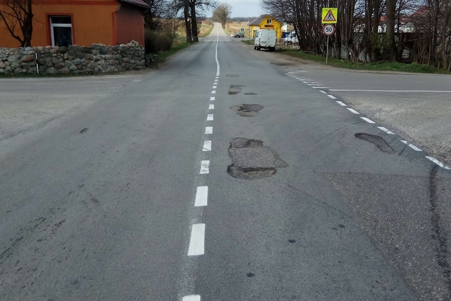 Облвласти ремонтируют 13 км полесской трассы за 654 млн рублей