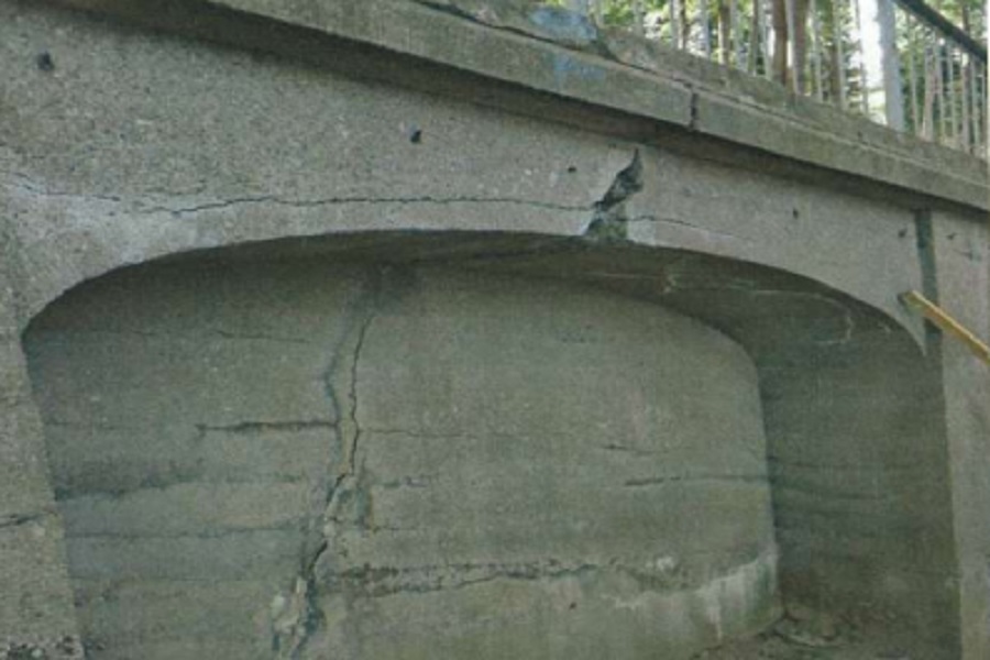 Полуаварийное состояние: в Светлогорске опять объявили торги на проект капремонта «серпантина» (фото)