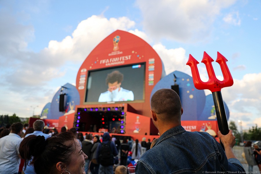 Россия в шаге от плей-офф ЧМ: как вы болели за сборную в фан-зоне у Дома Советов