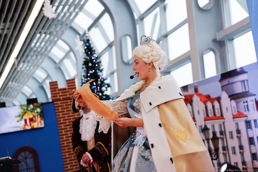 Кринолины в тумане: в «Храброво» дали бал в честь Елизаветы Петровны (фото)