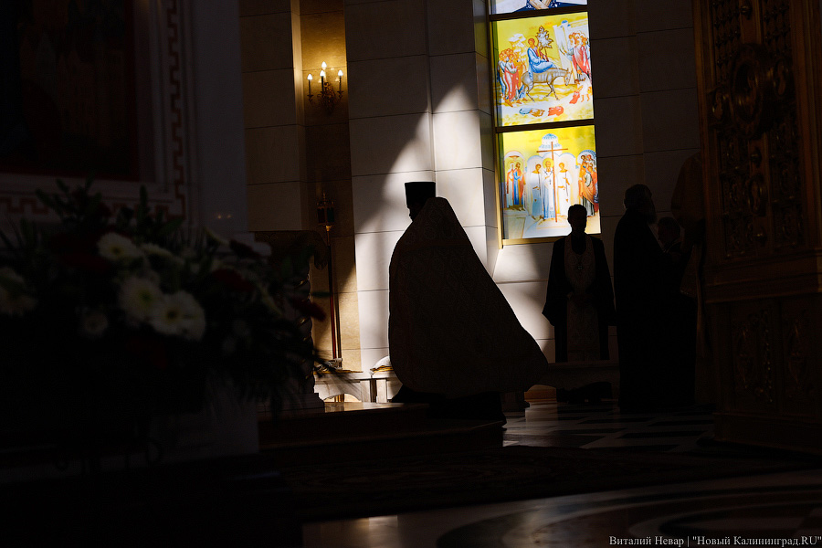 От заката до рассвета: патриарх Кирилл провёл богослужение в Калининграде (фото)