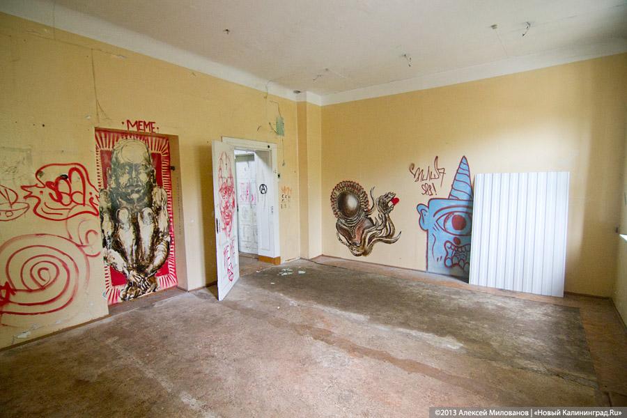 Темнота и фантасмагории: вилла «Яффа» в фотопроекте «Пустые дома»