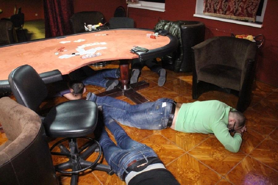 В Калининграде полиция накрыла подпольное казино (фото)