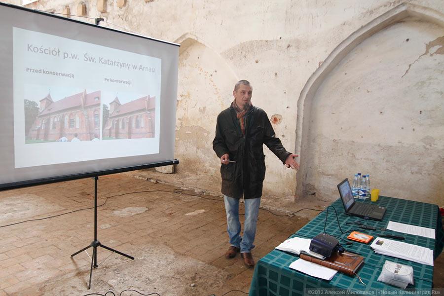 «В ожидании новой жизни»: фоторепортаж из реставрируемой кирхи XIV века Арнау