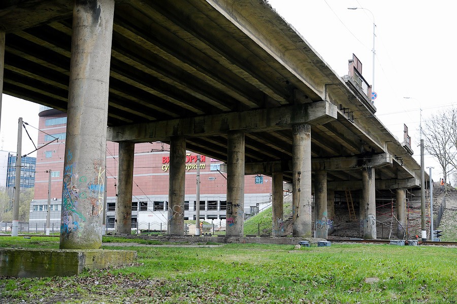 «Никакая не реконструкция»: как движется ремонт моста на Озерова (фото)