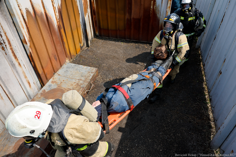 И огонь, и вода: как проходил финал областного конкурса МЧС в Калининграде (фото)
