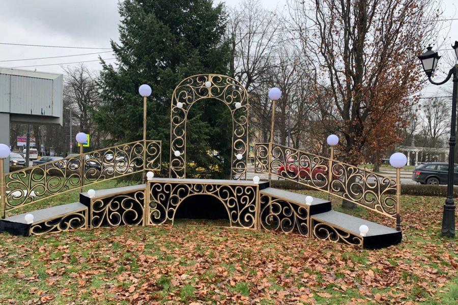 Драмтеатр потратил 140 тысяч рублей на фотозоны для открытия Года театра (фото)