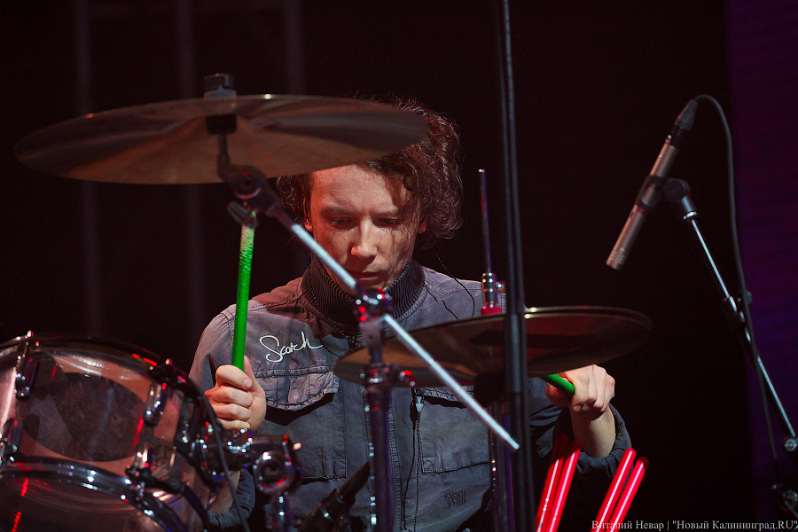 В Калининграде прошёл концерт группы «Кино». Голос Виктора Цоя оцифровали (фото)