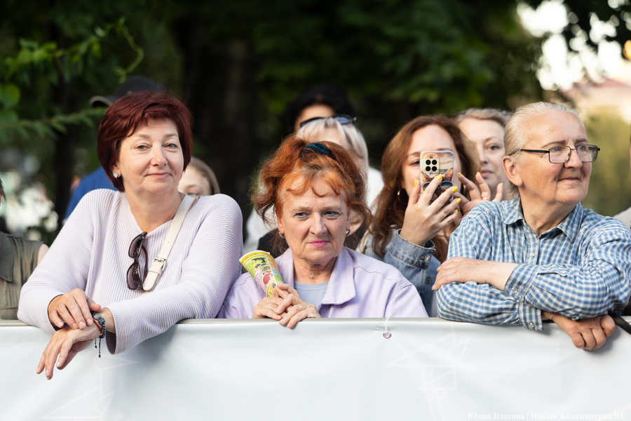 «Короче». Красная дорожка: в Калининграде открылся фестиваль короткометражек (фото)