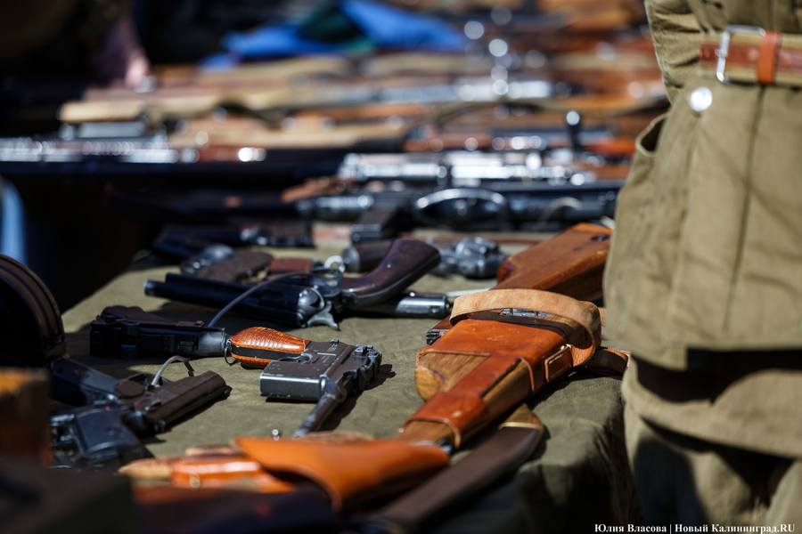 Знамя над бастионом: в Калининграде прошла реконструкция взятия башни Дона (фото)