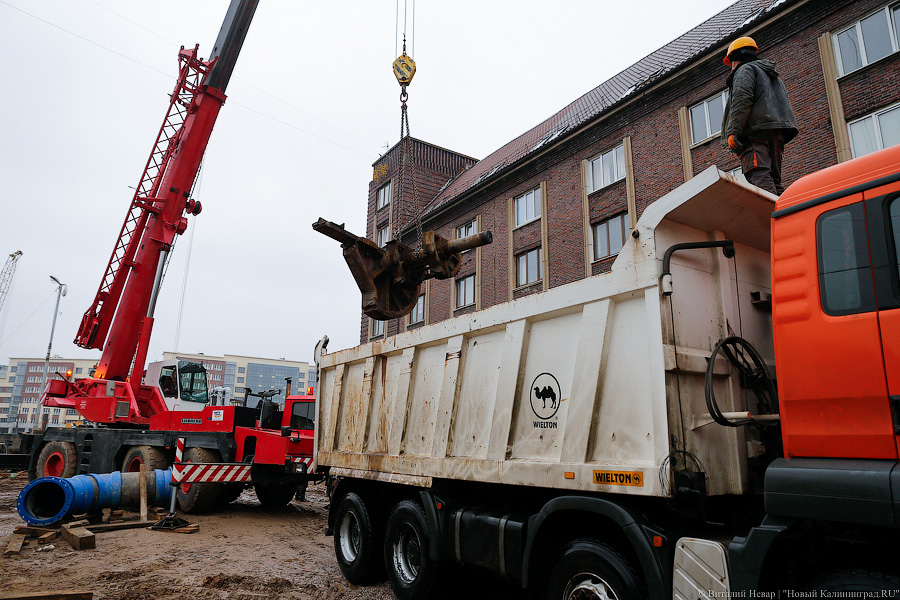 Разводной механизм Высокого моста передают в музей по частям (фото)